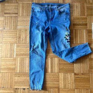Zara Ankle Embroidered Jeans